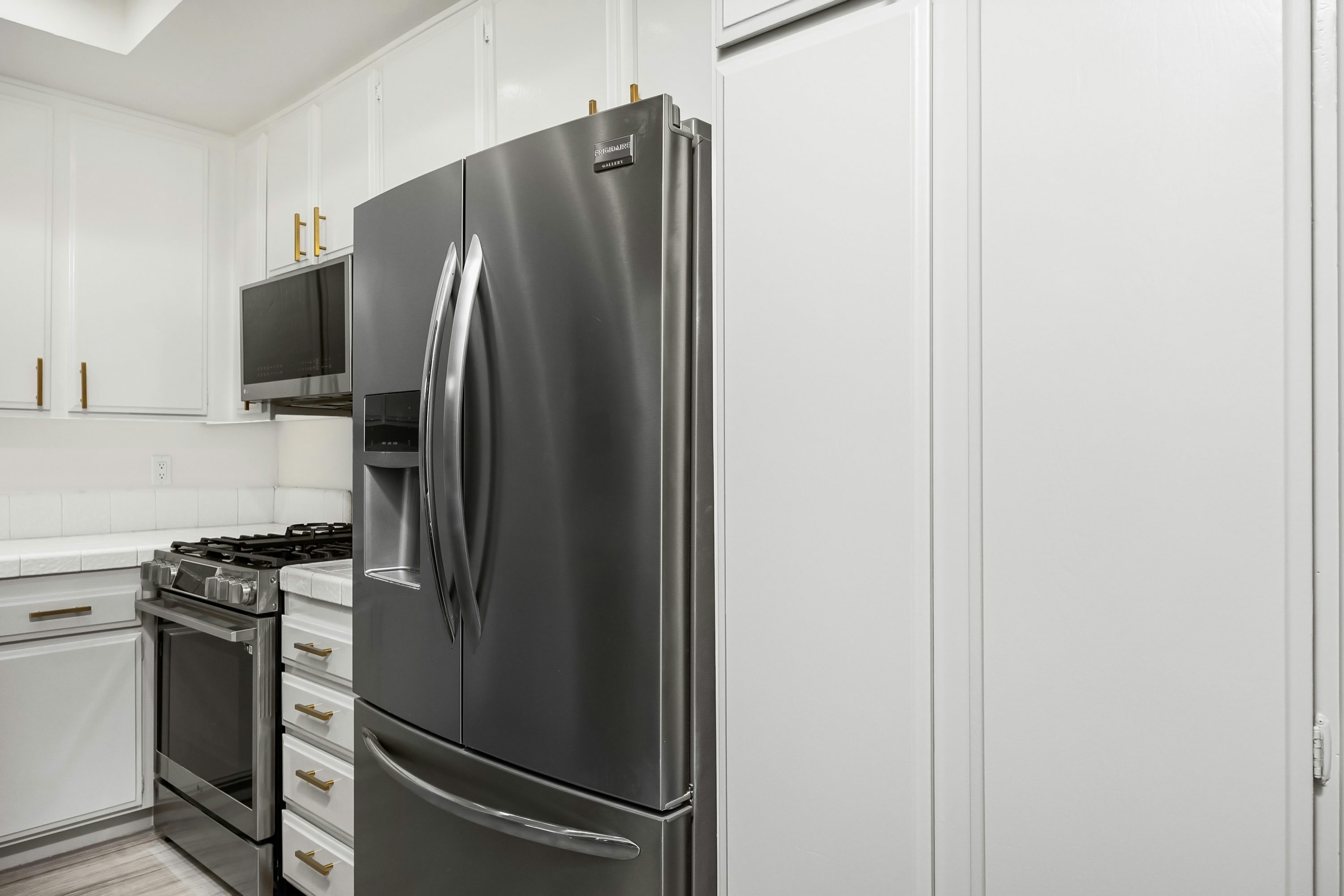 Home appliances at T&T Furniture